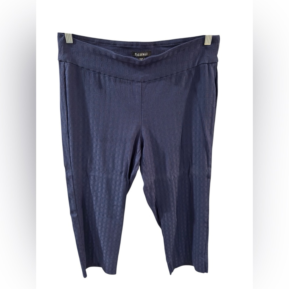 Roz & Ali‎ Navy Textured Leggings
